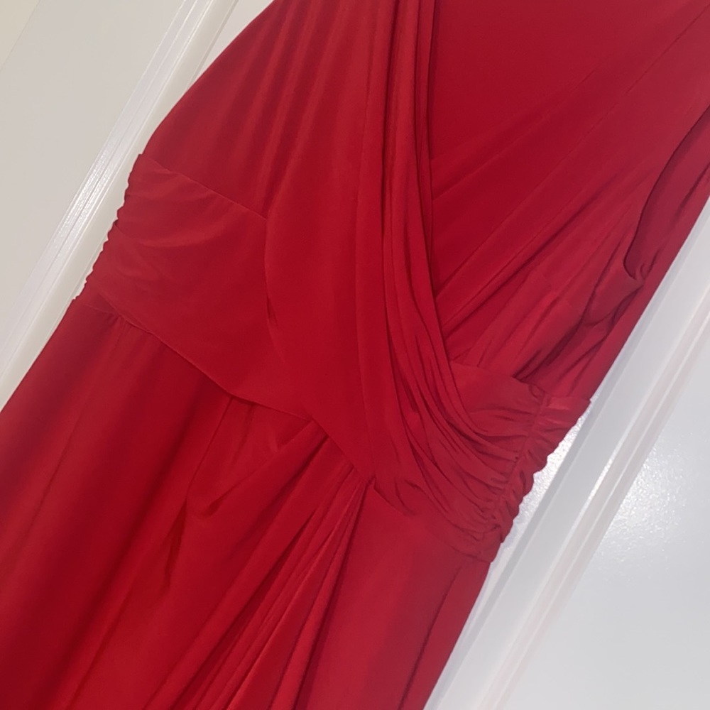 Red Dress - Picture 2 of 3